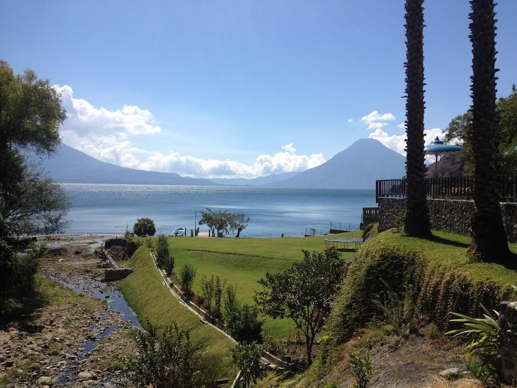Hotel La Riviera De Atitlan Panajachel Bagian luar foto