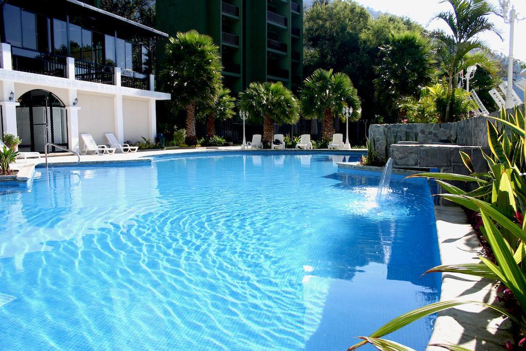 Hotel La Riviera De Atitlan Panajachel Bagian luar foto