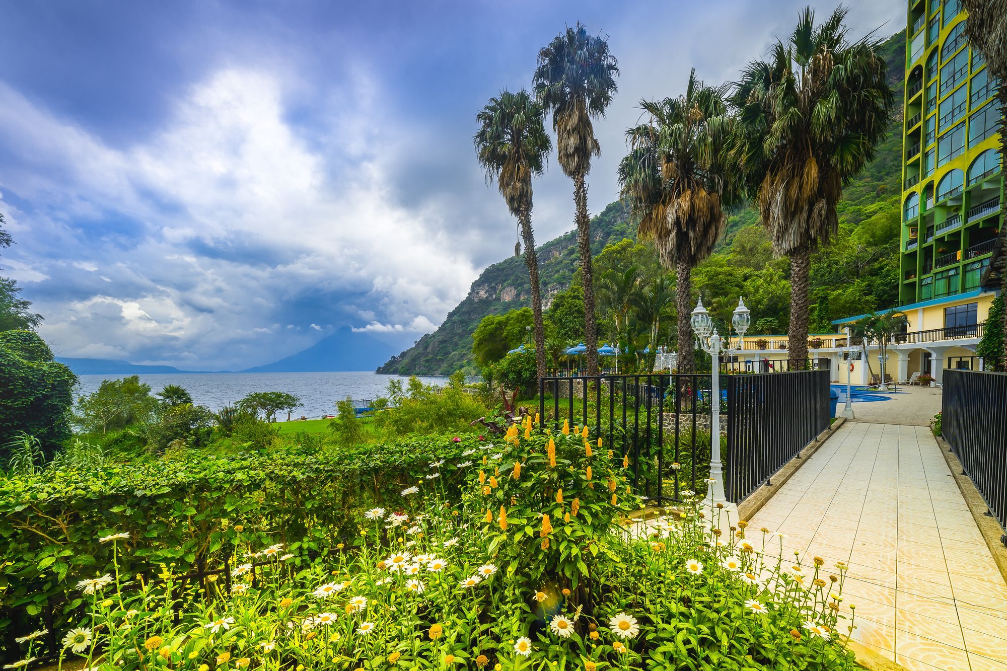 Hotel La Riviera De Atitlan Panajachel Bagian luar foto