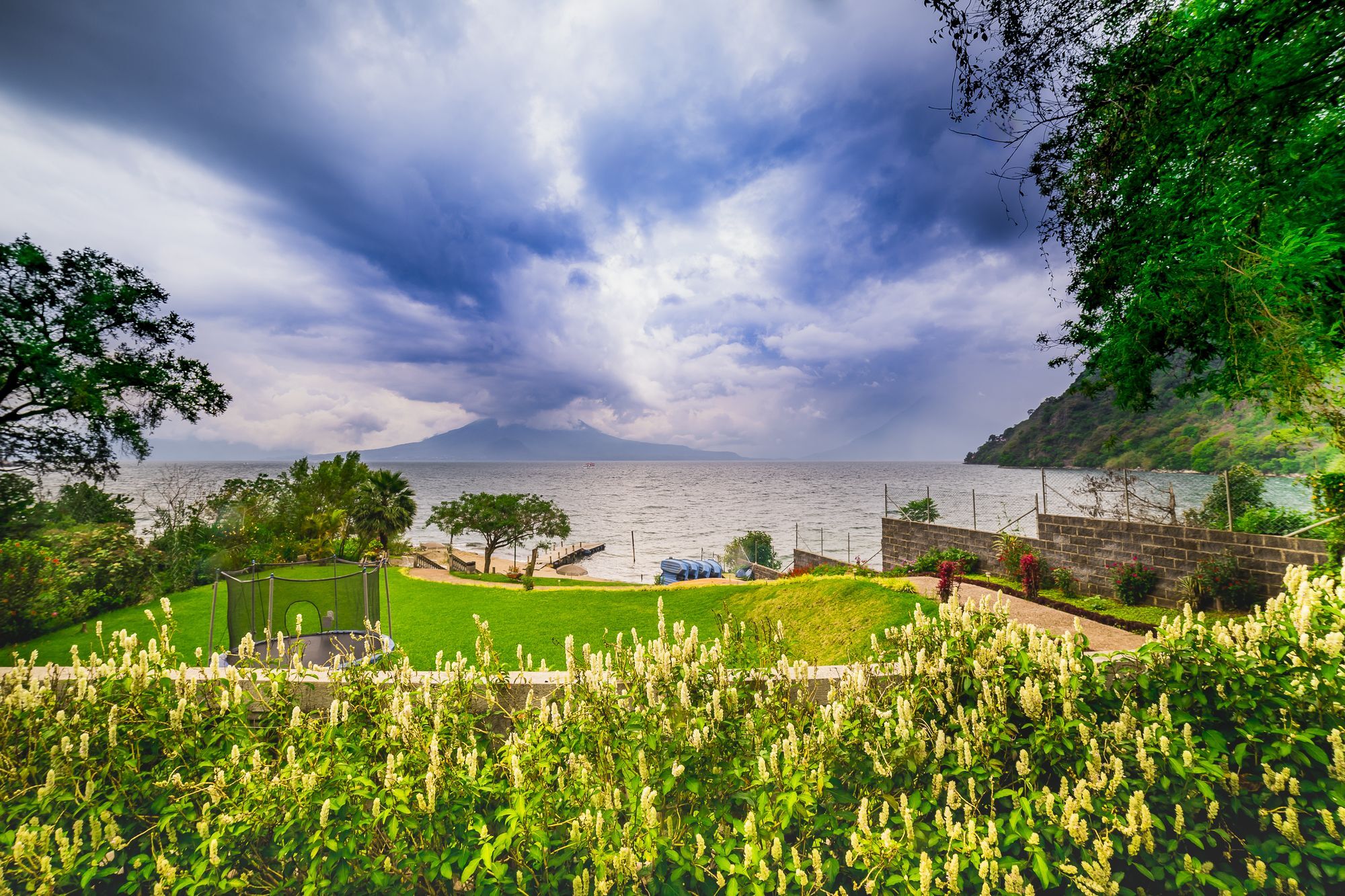 Hotel La Riviera De Atitlan Panajachel Bagian luar foto